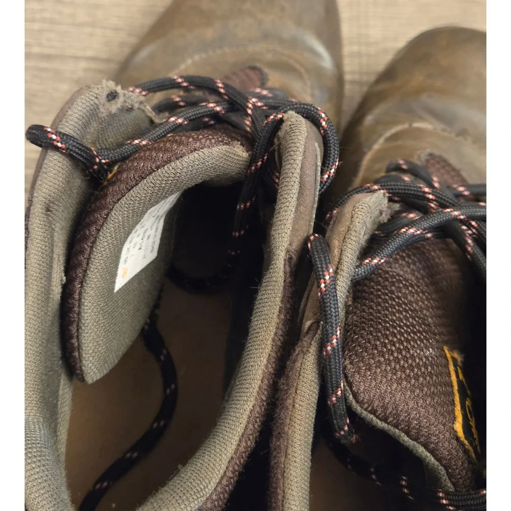 Timberland Mt. Maddsen Waterproof Mid Hiking Boots Boys Size 7 Brown